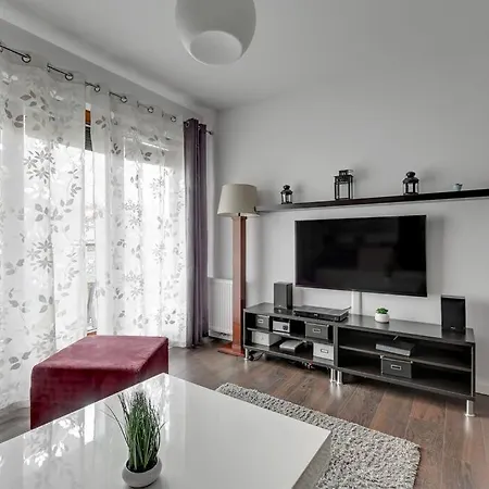 Grand - Bora Premium W Sopocie *